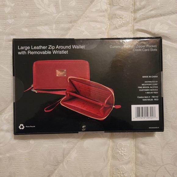 Kenneth Cole Large Leather Wallet - Picture 2 of 2